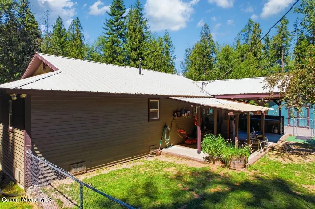 112 Sandy Ridge Road Priest River ID 83856