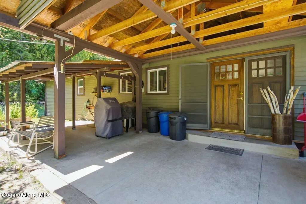112 Sandy Ridge Road Priest River ID 83856