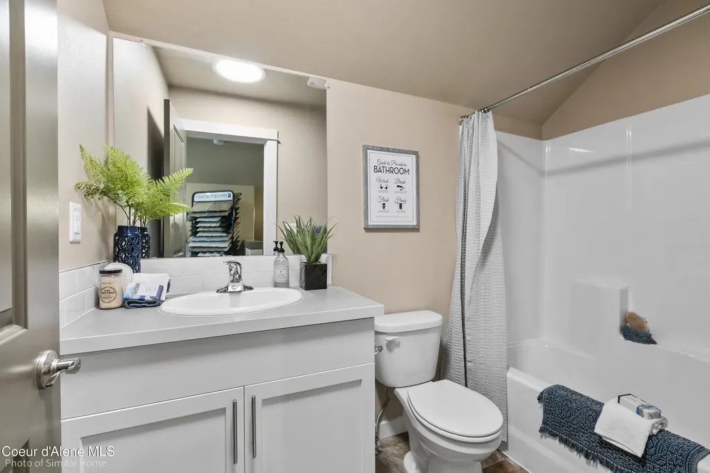 12137 W Bodine Avenue Post Falls ID 83854