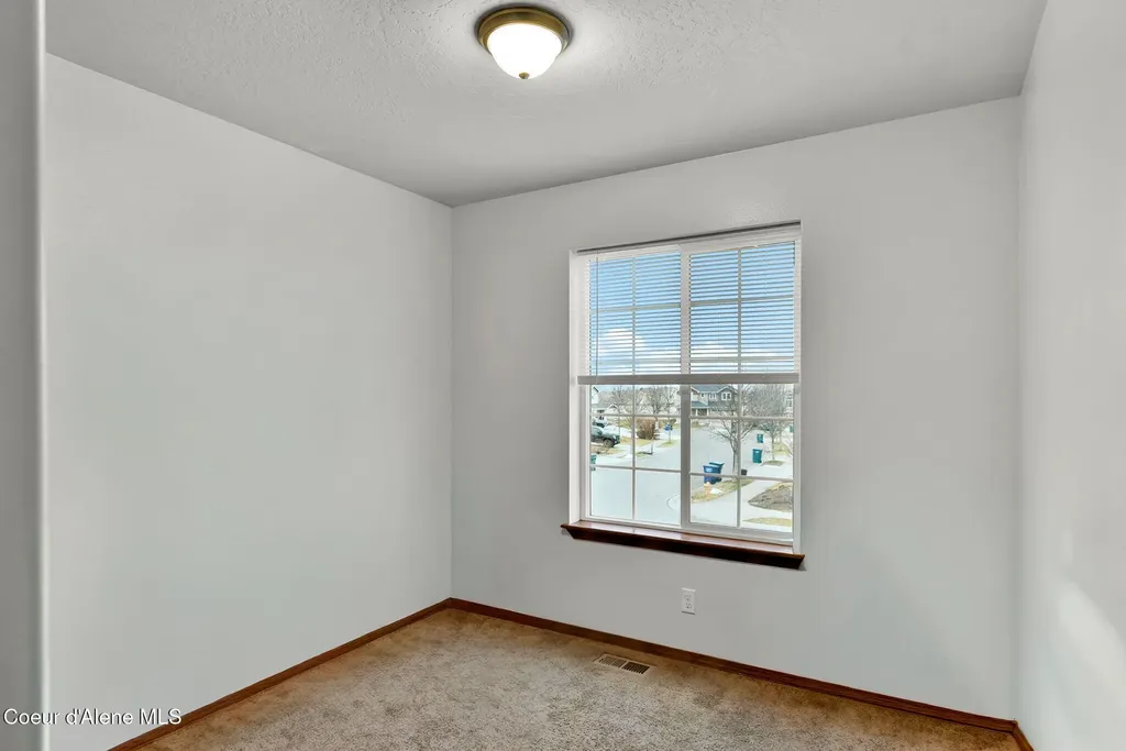 2118 N Teanaway Drive Post Falls ID 83854