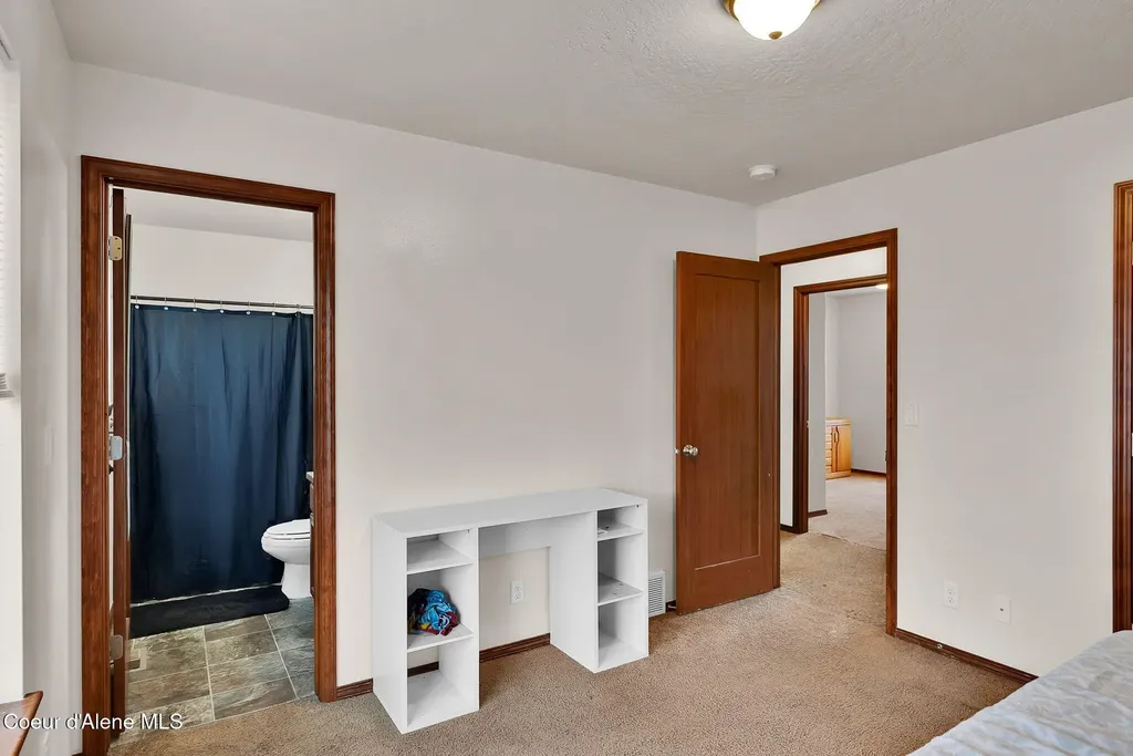 2118 N Teanaway Drive Post Falls ID 83854