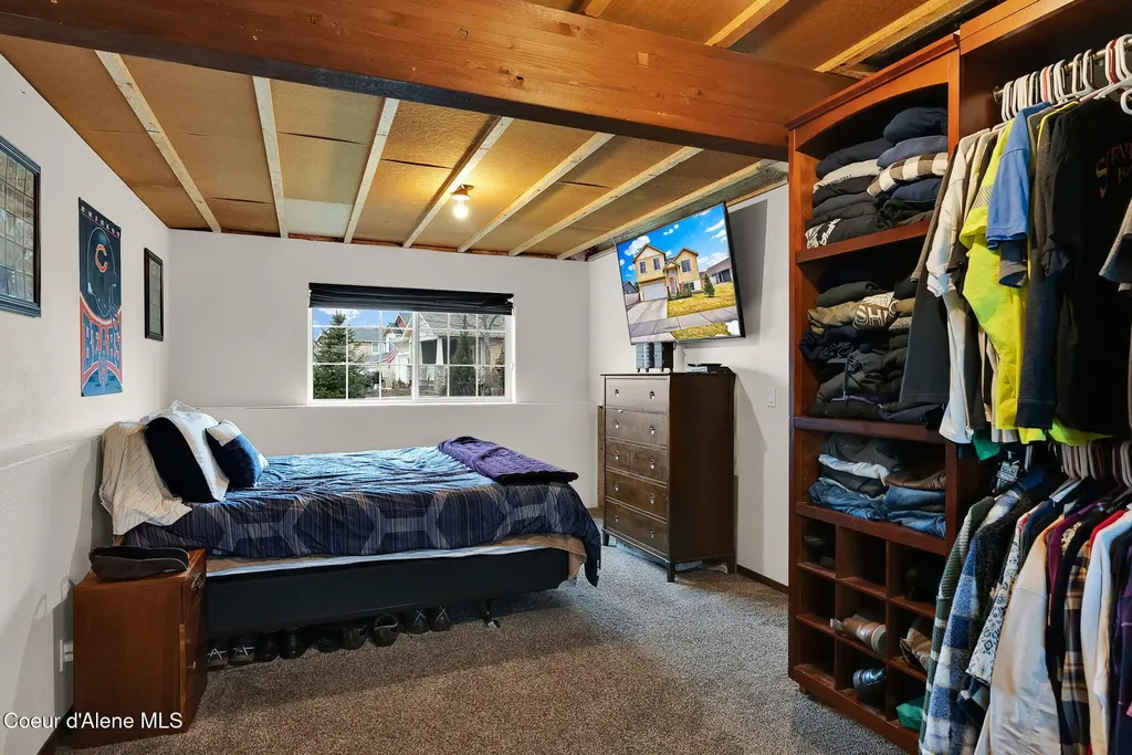 2118 N Teanaway Drive Post Falls ID 83854