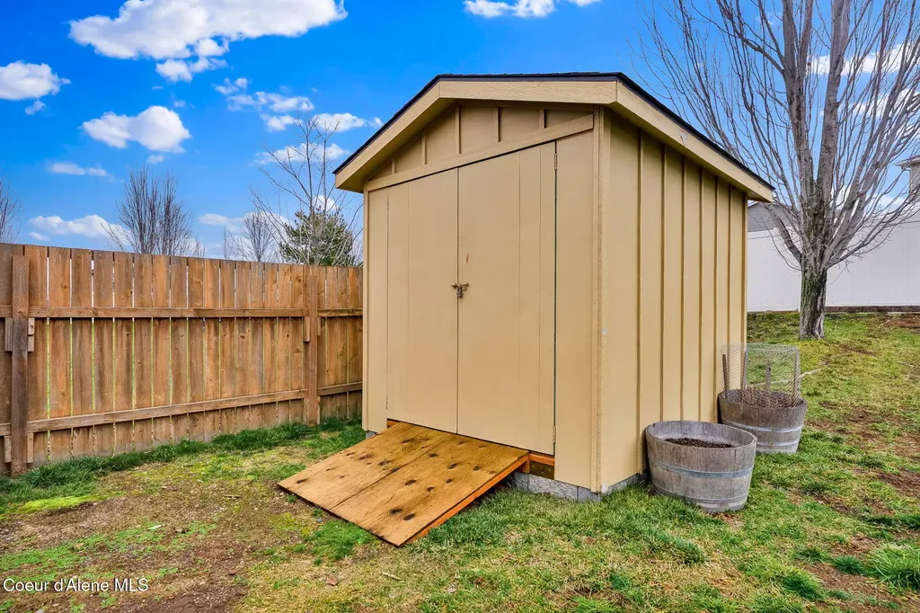2118 N Teanaway Drive Post Falls ID 83854