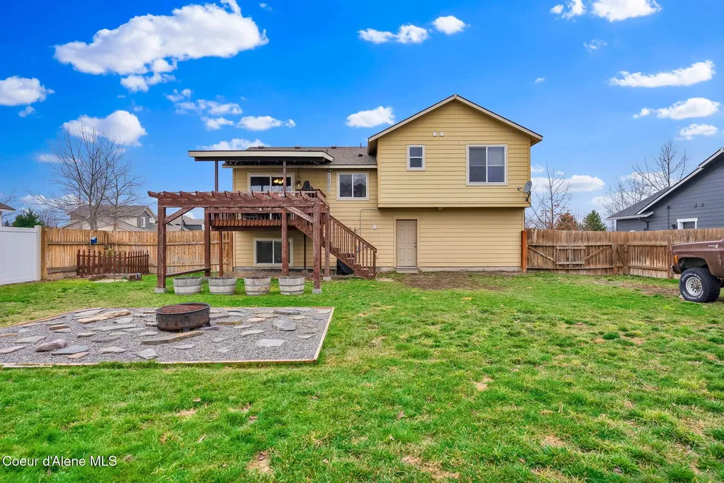 2118 N Teanaway Drive Post Falls ID 83854