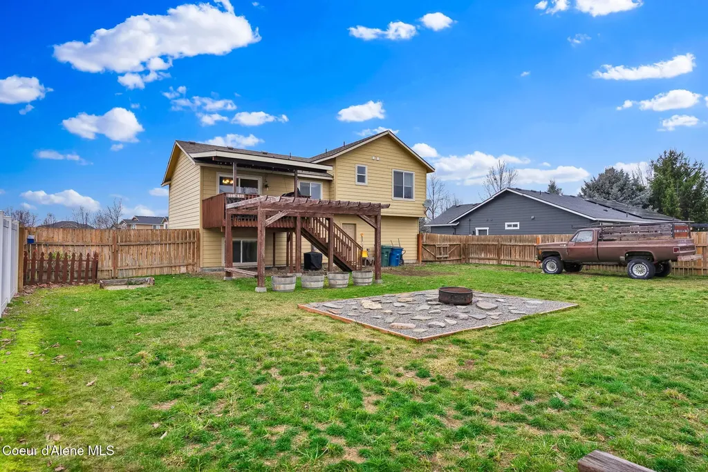 2118 N Teanaway Drive Post Falls ID 83854