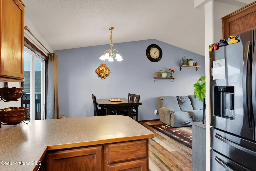 2118 N Teanaway Drive Post Falls ID 83854