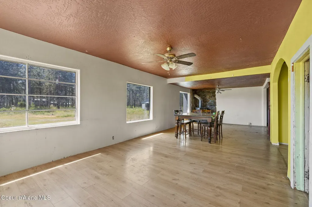 26497 N Warren Road Athol ID 83801