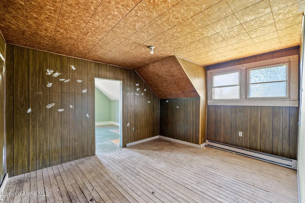 26497 N Warren Road Athol ID 83801