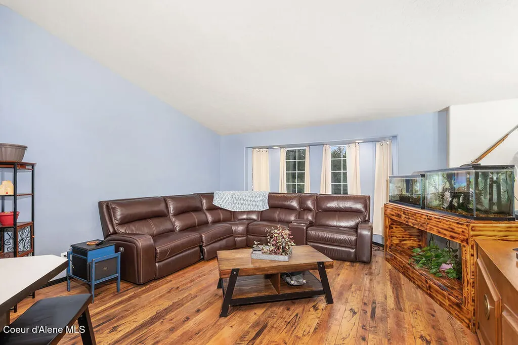 34517 N Hayden Drive Spirit Lake ID 83869