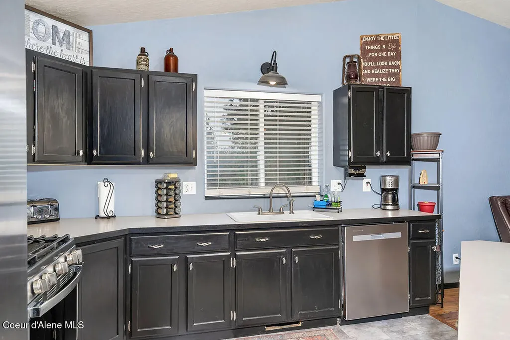 34517 N Hayden Drive Spirit Lake ID 83869