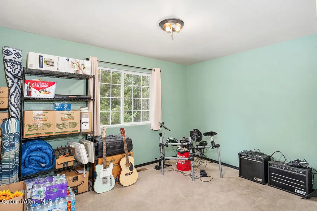 34517 N Hayden Drive Spirit Lake ID 83869