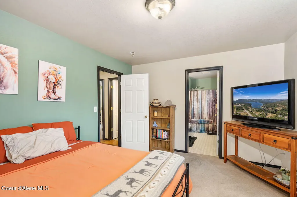 34517 N Hayden Drive Spirit Lake ID 83869