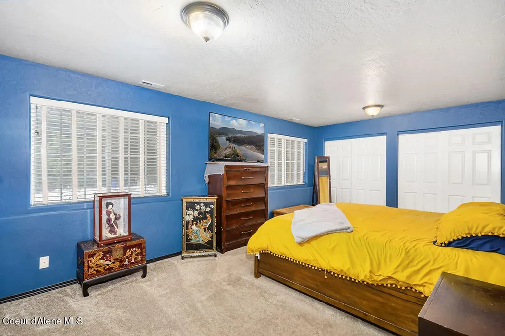 34517 N Hayden Drive Spirit Lake ID 83869