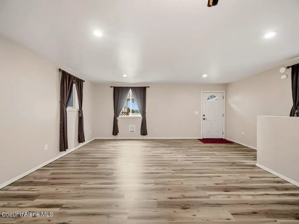 205 E Brewster Street Fairfield WA 99012