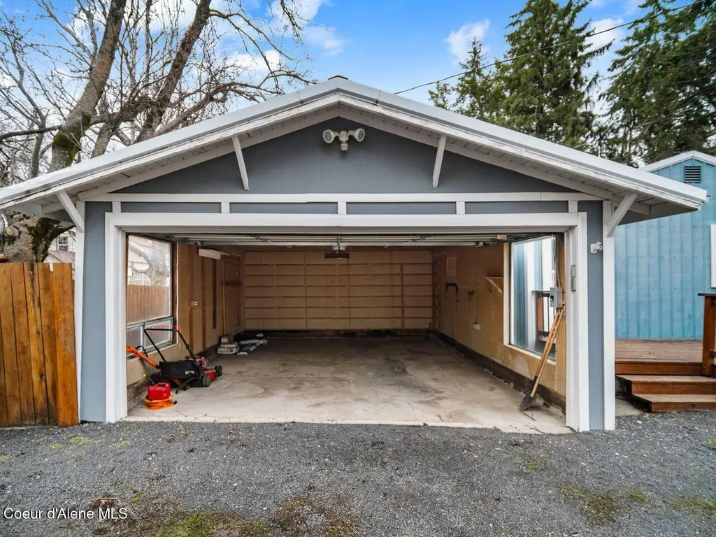 205 E Brewster Street Fairfield WA 99012