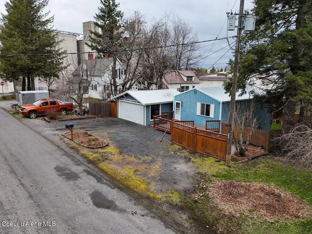 205 E Brewster Street Fairfield WA 99012