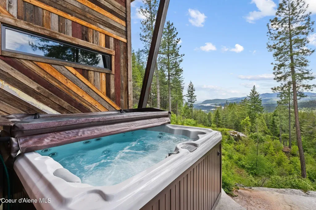 172 Elk Hills Road Sandpoint ID 83864