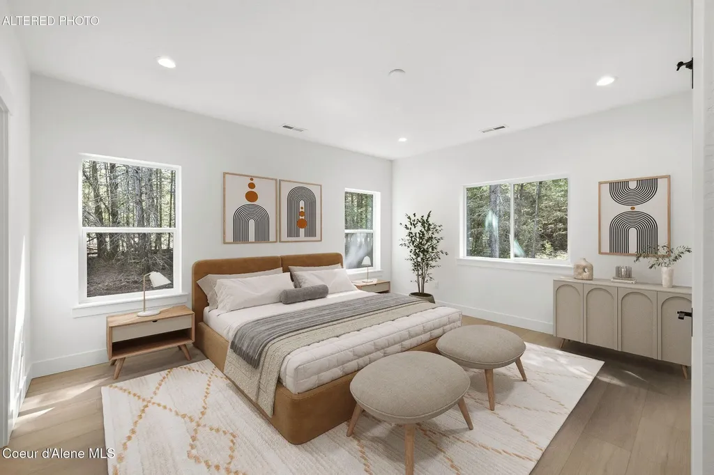 7705 E Howard Road Athol ID 83801