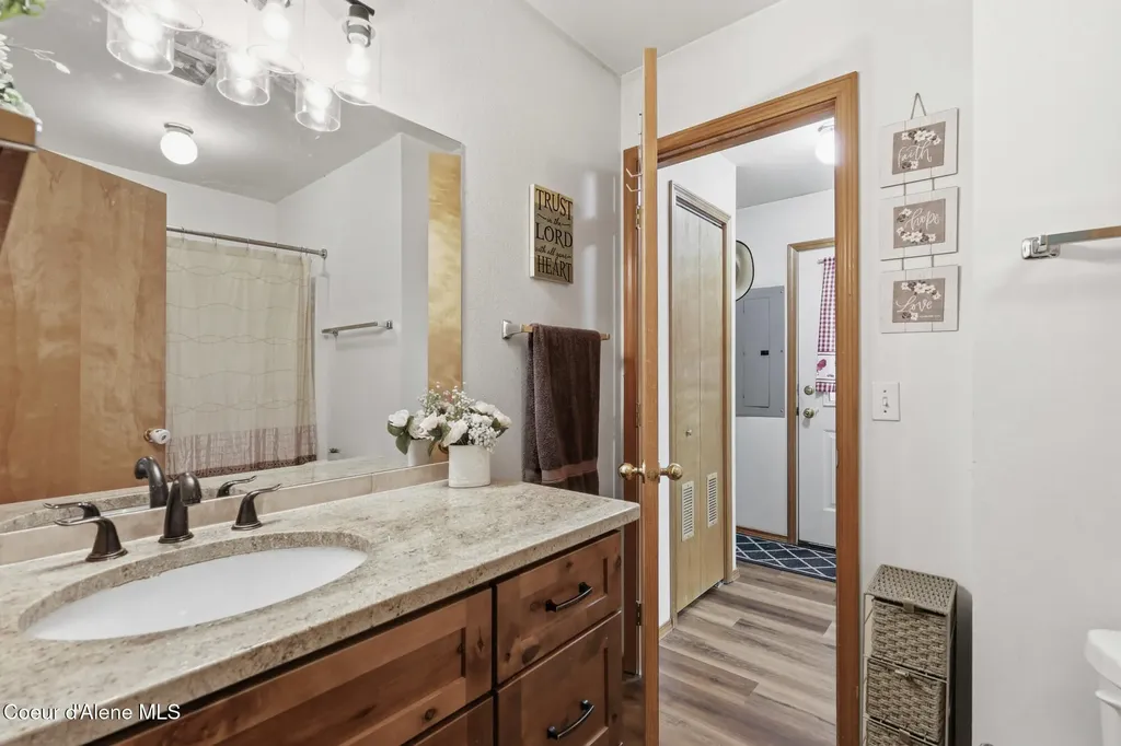 1870 W Judy K Drive Rathdrum ID 83858