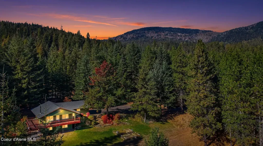 8766 W Barrett Drive Rathdrum ID 83858