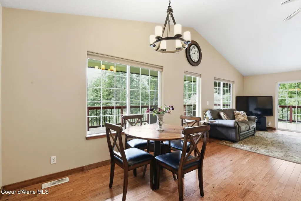 8766 W Barrett Drive Rathdrum ID 83858