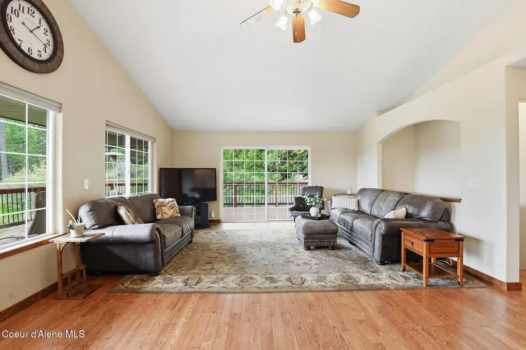 8766 W Barrett Drive Rathdrum ID 83858