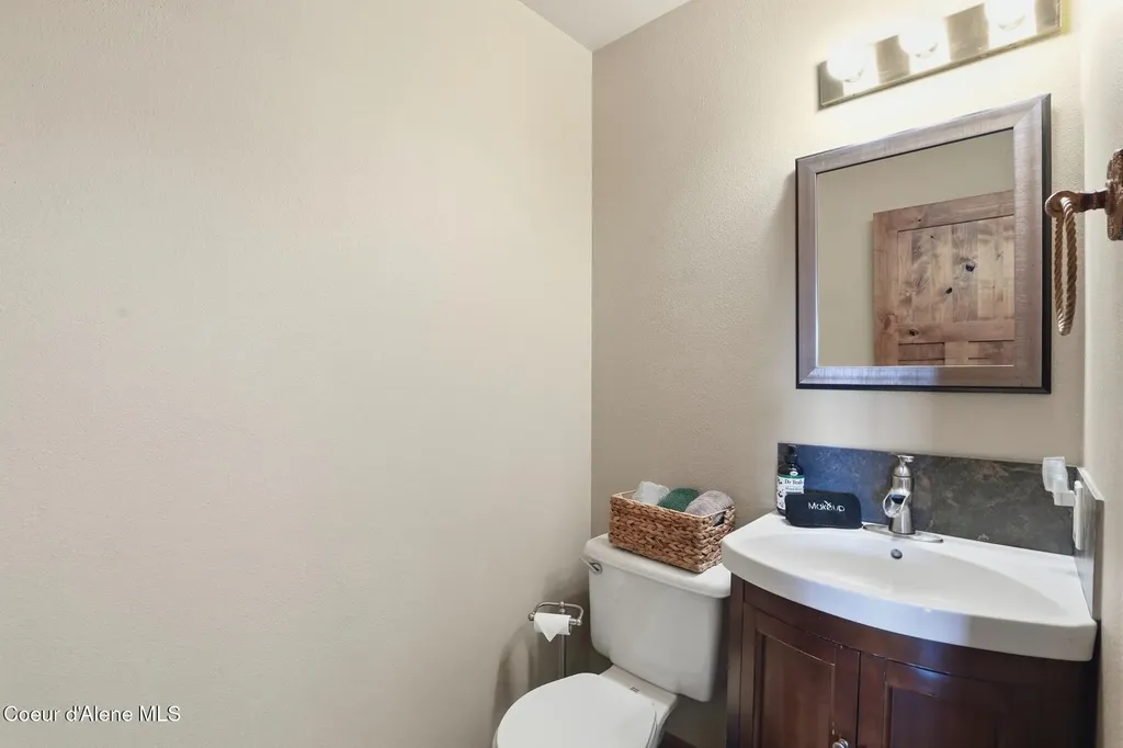 8766 W Barrett Drive Rathdrum ID 83858