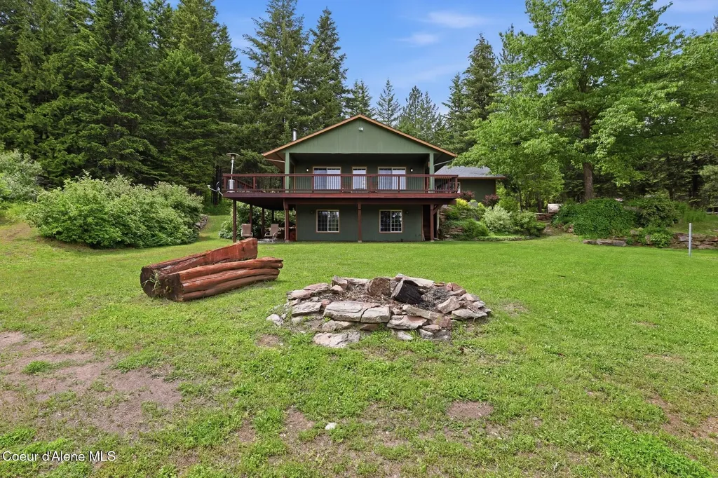 8766 W Barrett Drive Rathdrum ID 83858