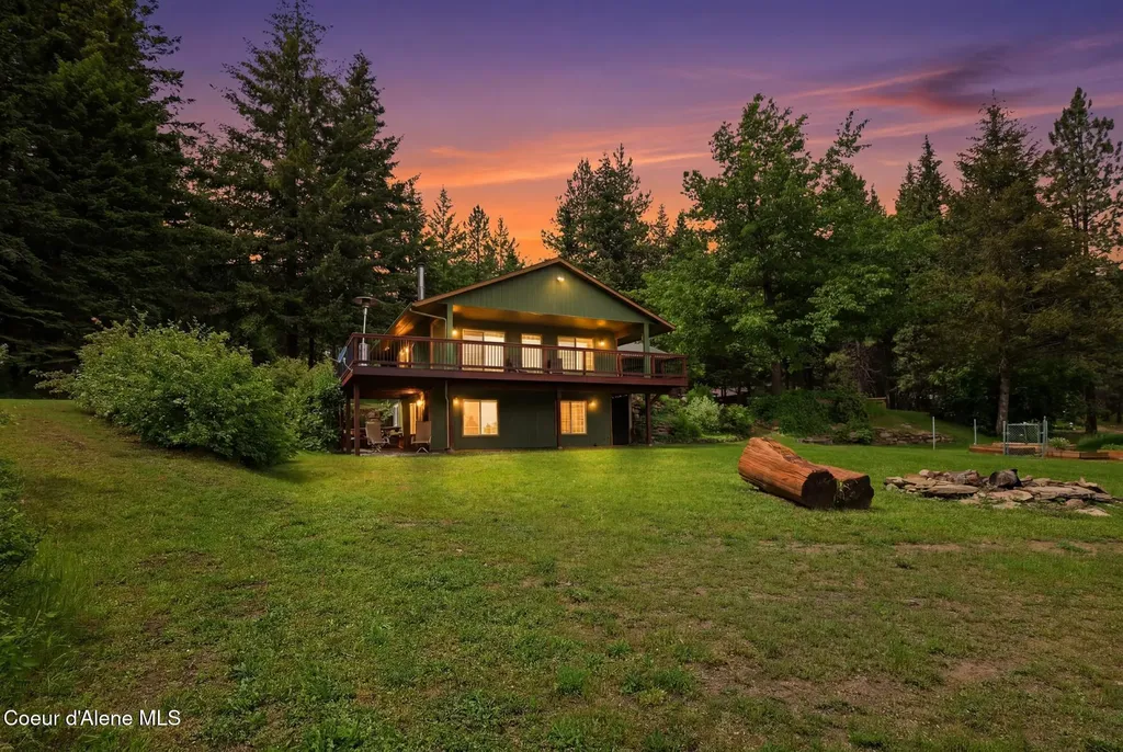 8766 W Barrett Drive Rathdrum ID 83858