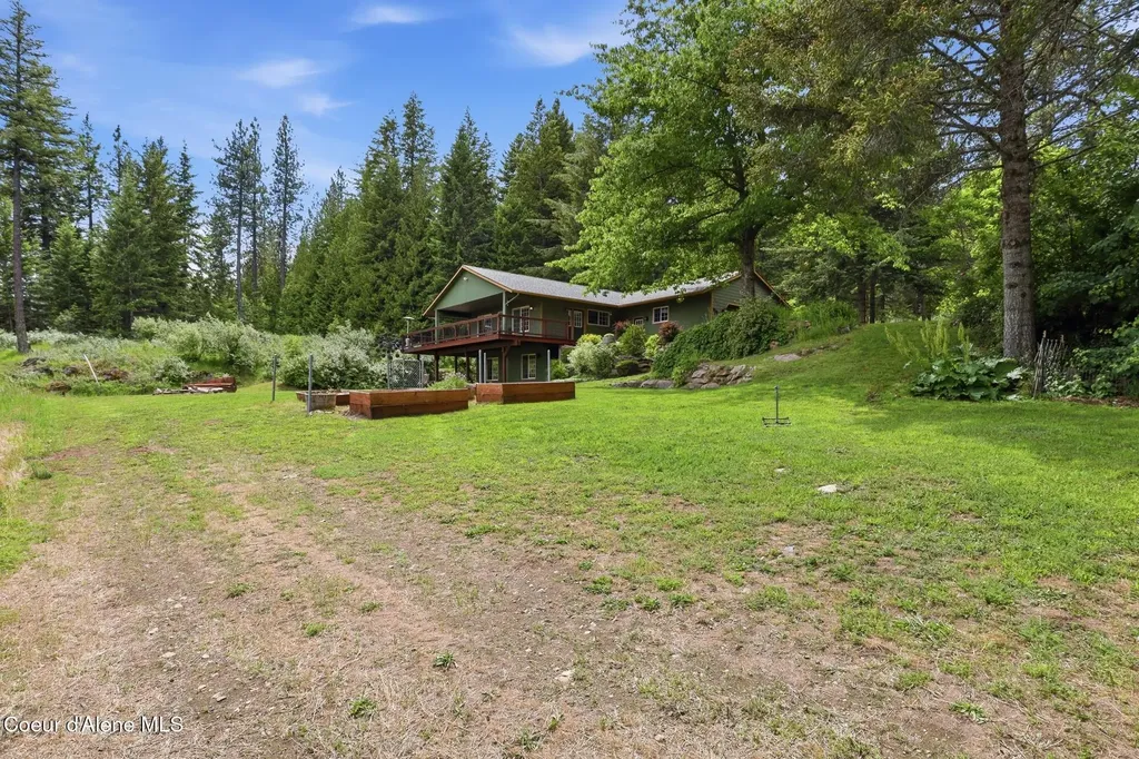 8766 W Barrett Drive Rathdrum ID 83858