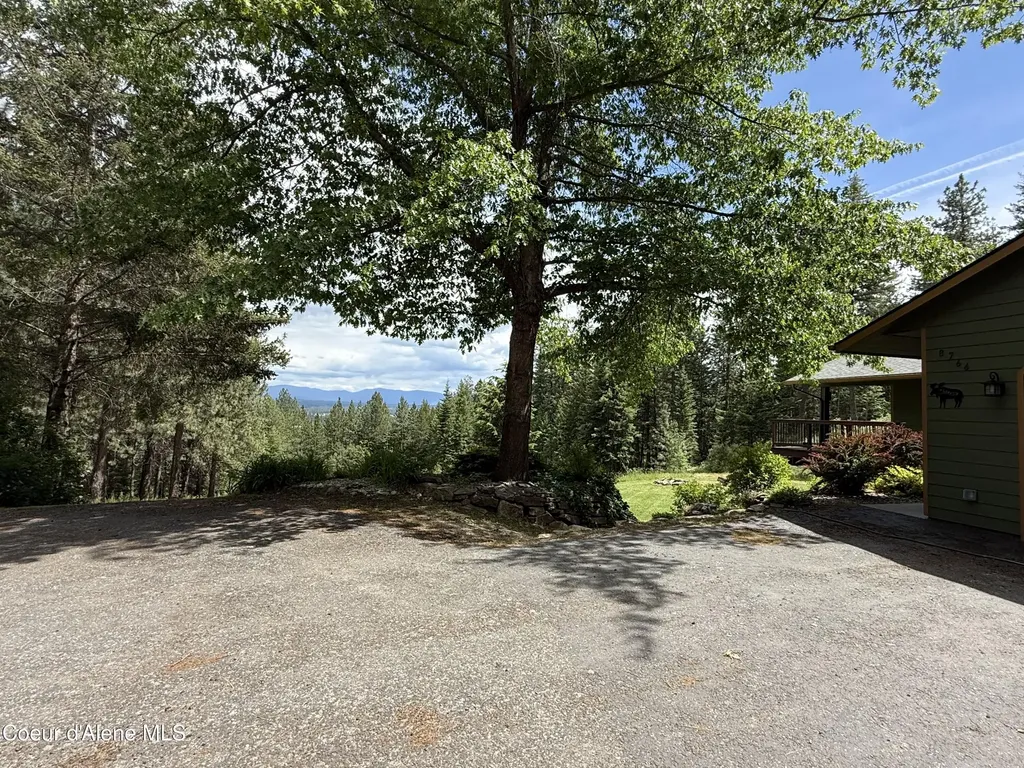 8766 W Barrett Drive Rathdrum ID 83858