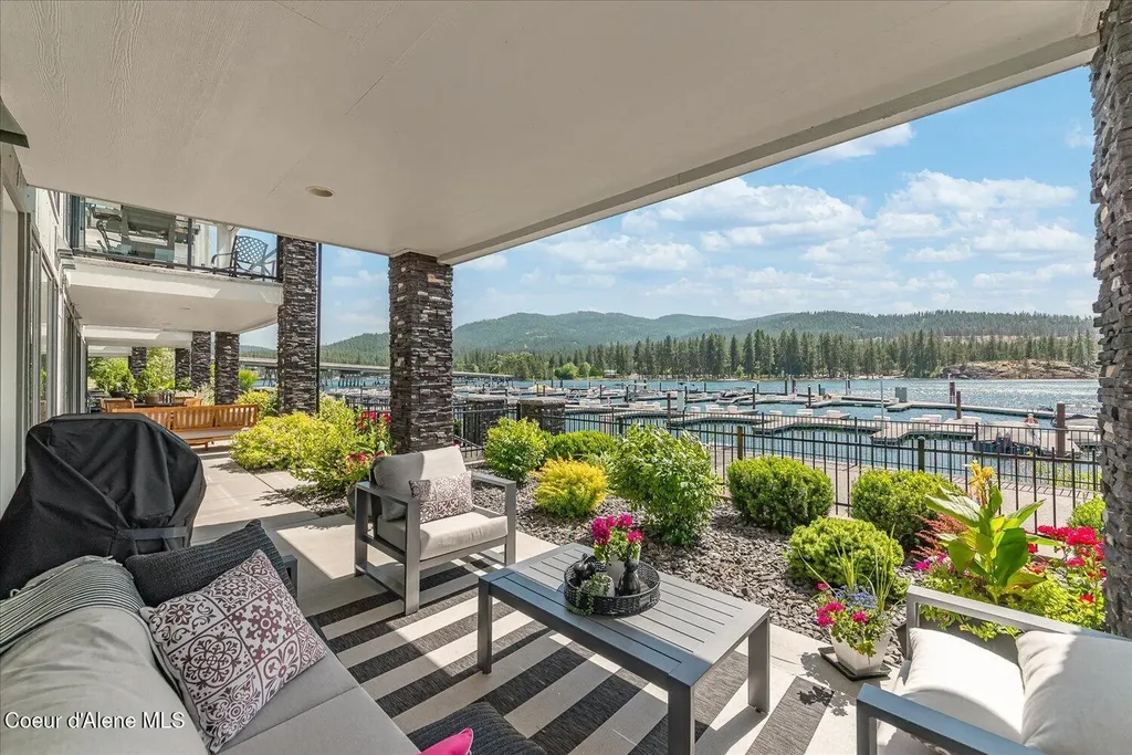 447 W Waterside Drive Post Falls ID 83854
