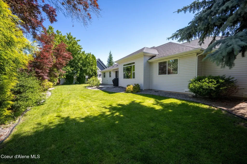 11393 N Rocking R Road Hayden ID 83835