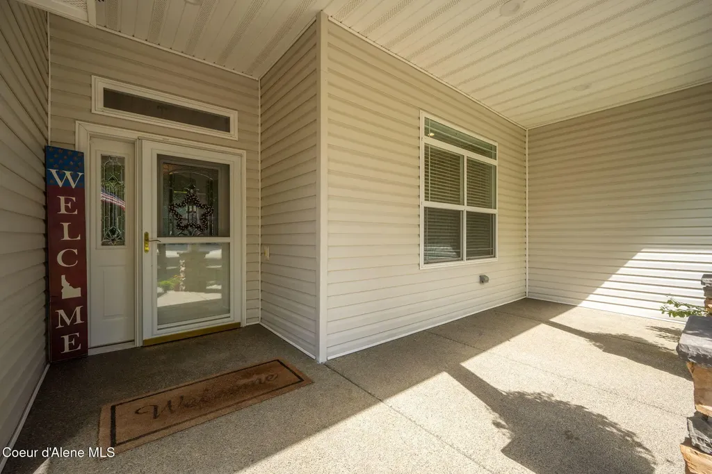 11393 N Rocking R Road Hayden ID 83835