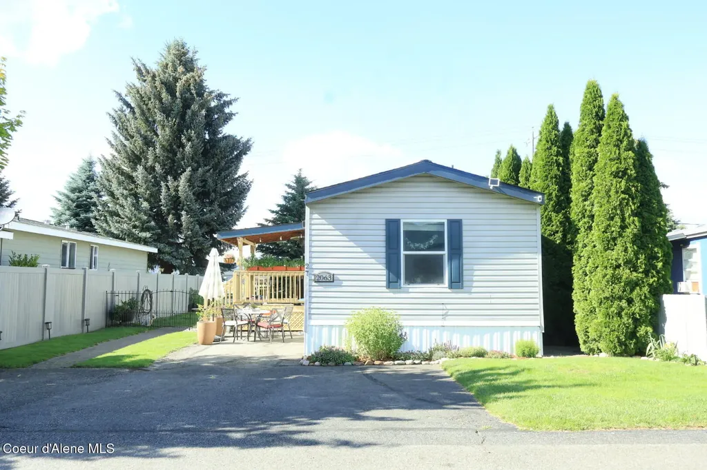 2063 W Gueneveres Way Post Falls ID 83854