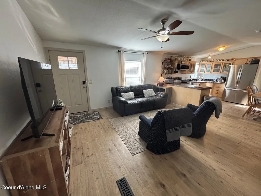 2063 W Gueneveres Way Post Falls ID 83854