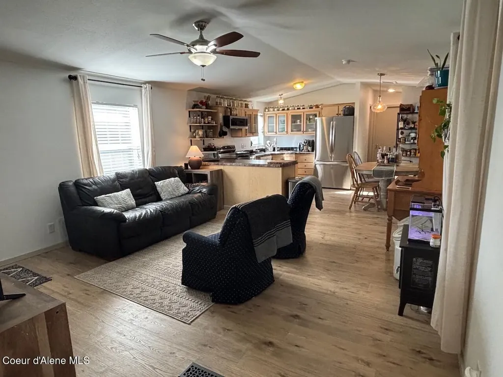 2063 W Gueneveres Way Post Falls ID 83854