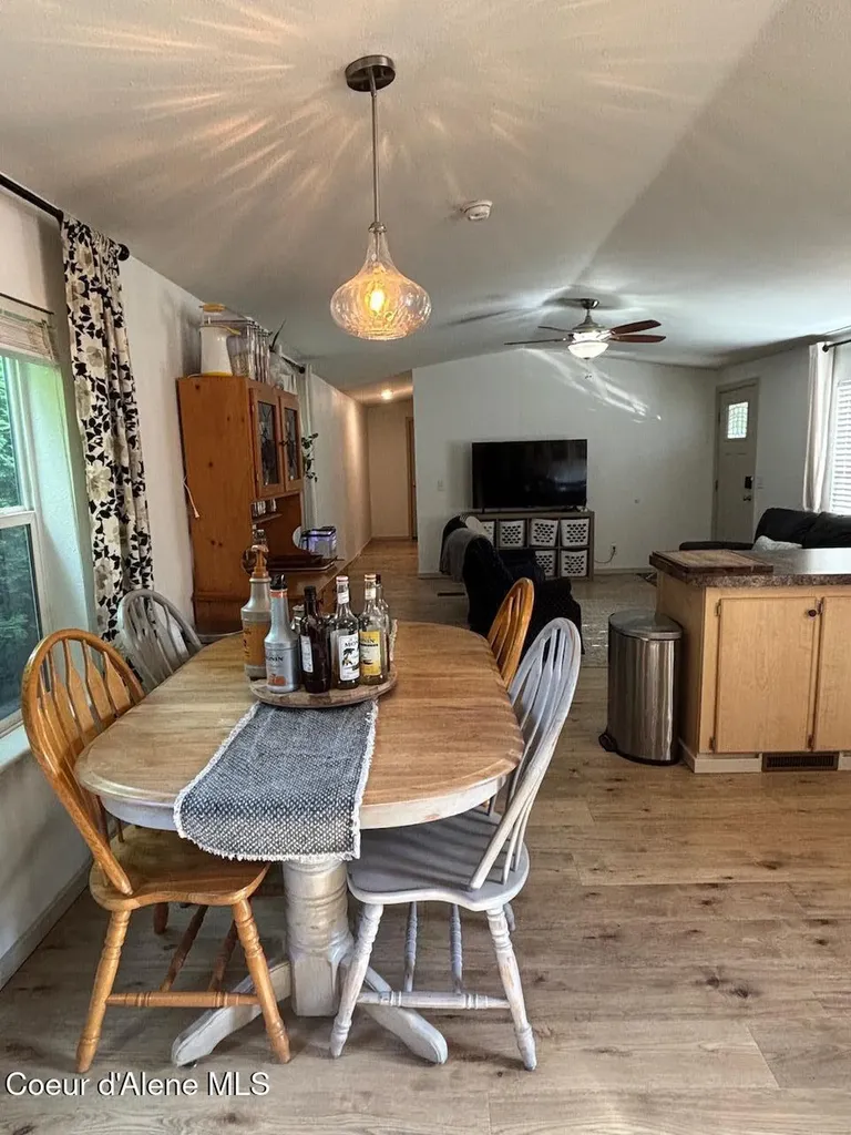 2063 W Gueneveres Way Post Falls ID 83854