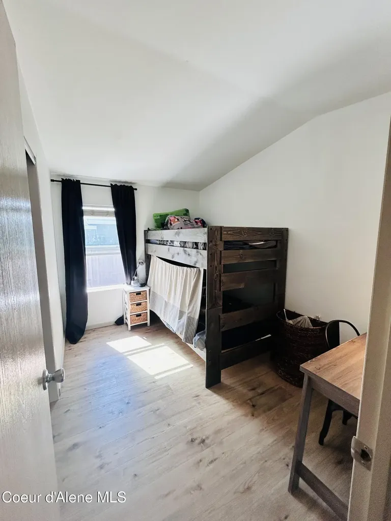 2063 W Gueneveres Way Post Falls ID 83854