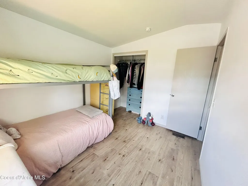 2063 W Gueneveres Way Post Falls ID 83854