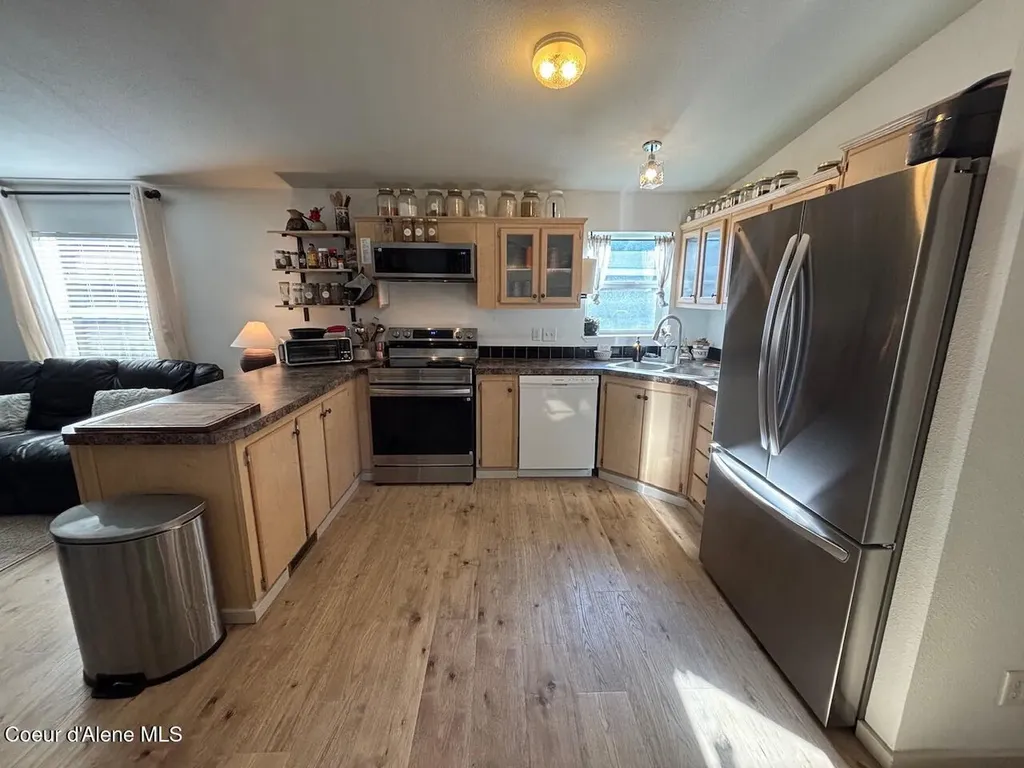 2063 W Gueneveres Way Post Falls ID 83854