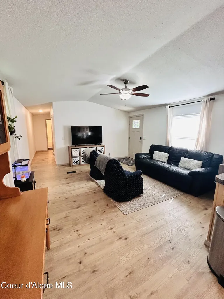 2063 W Gueneveres Way Post Falls ID 83854