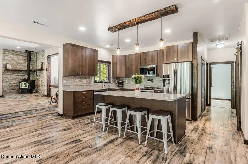 5525 W Coeur Dalene Drive Spirit Lake ID 83869
