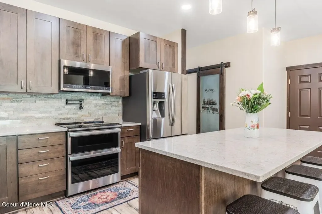 5525 W Coeur Dalene Drive Spirit Lake ID 83869