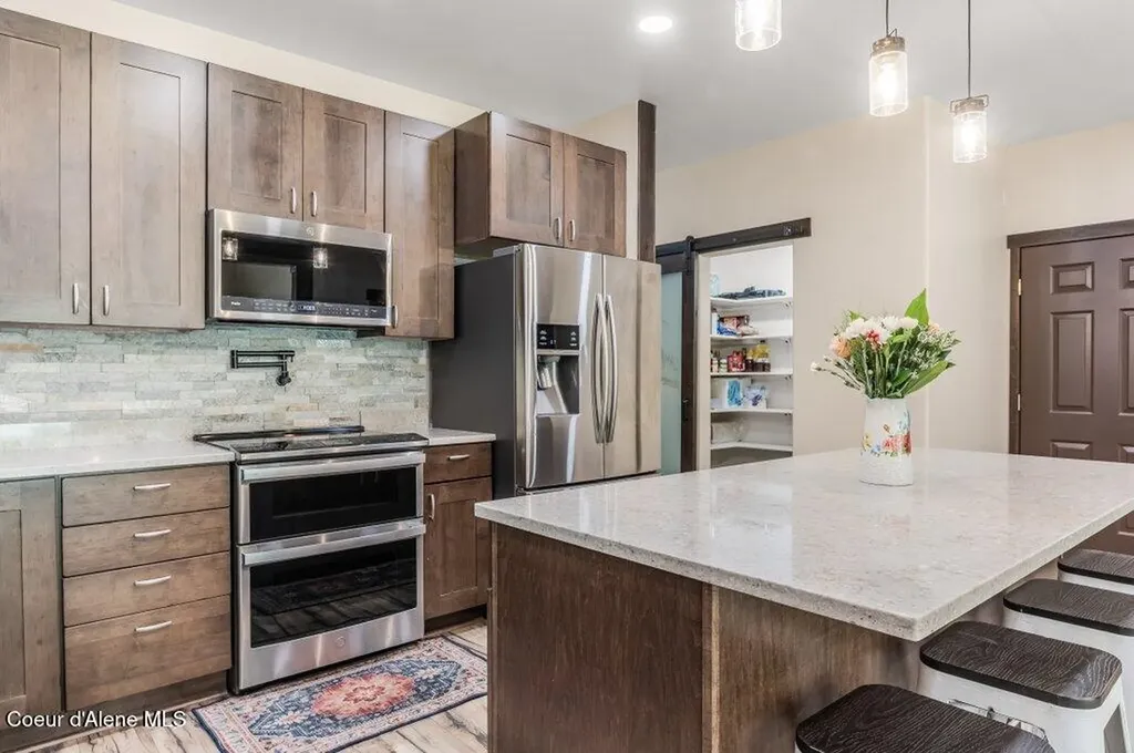 5525 W Coeur Dalene Drive Spirit Lake ID 83869