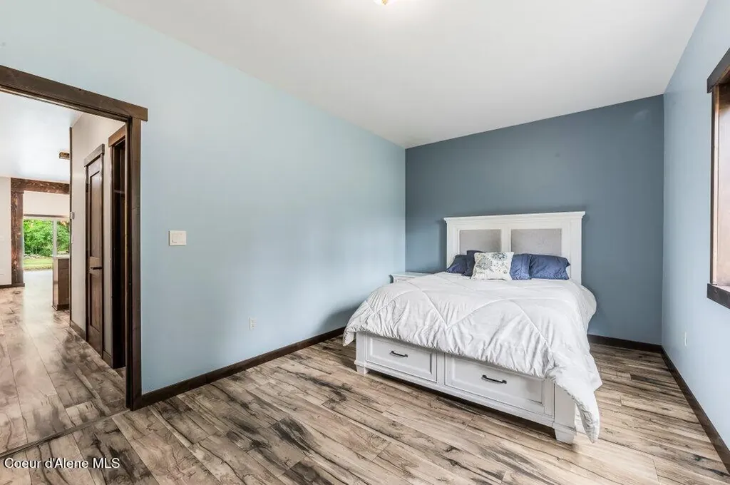 5525 W Coeur Dalene Drive Spirit Lake ID 83869