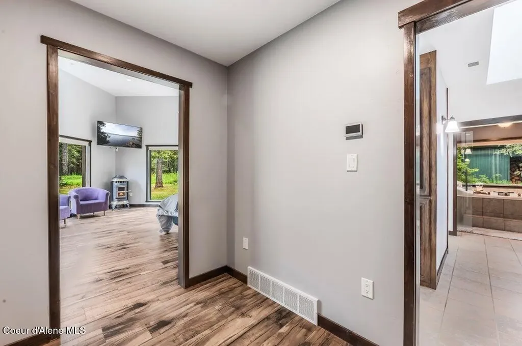 5525 W Coeur Dalene Drive Spirit Lake ID 83869