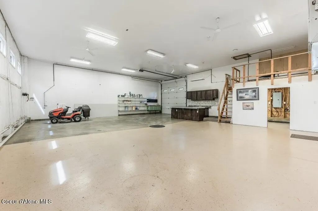 5525 W Coeur Dalene Drive Spirit Lake ID 83869