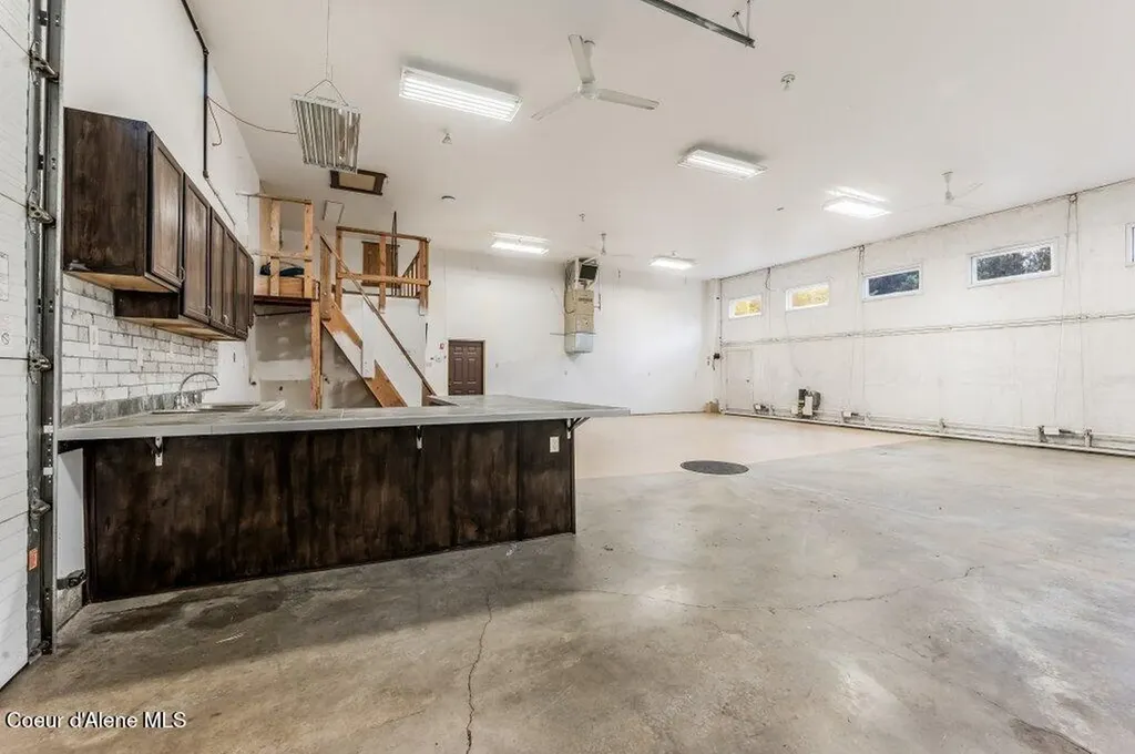 5525 W Coeur Dalene Drive Spirit Lake ID 83869