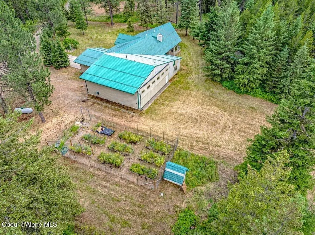 5525 W Coeur Dalene Drive Spirit Lake ID 83869